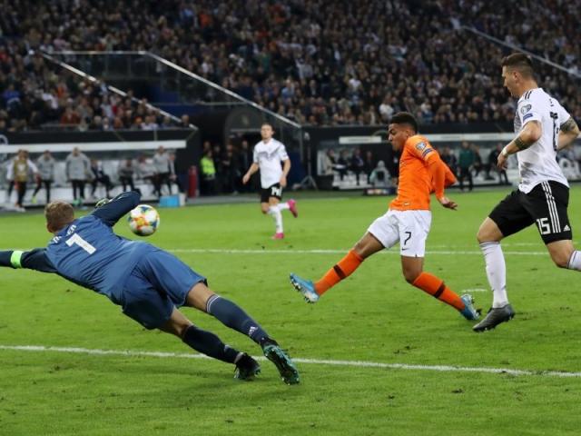 前锋加速多少 a1f8ce53-de77-4fd4-881c-9e6f705a1a97.jpg