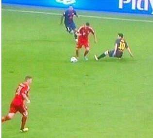 里贝里,一个晃倒梅西,撂倒c罗的男人!