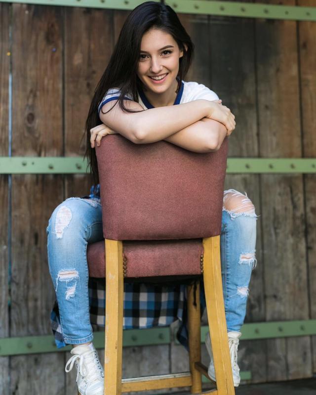 伯辣图哲学家从不以拒绝妹子为荣