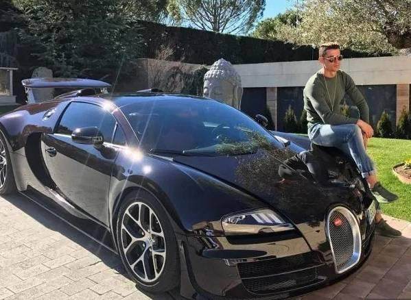 【夜读】内马尔也秃了.