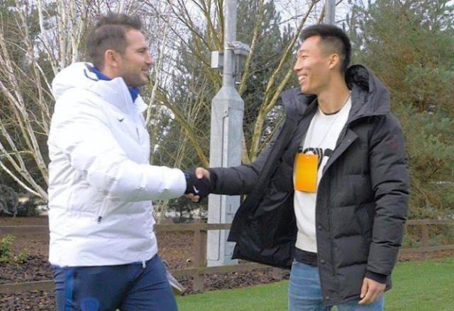 贺惯:对兰帕德眼神印象深刻 我们有过简单的交流