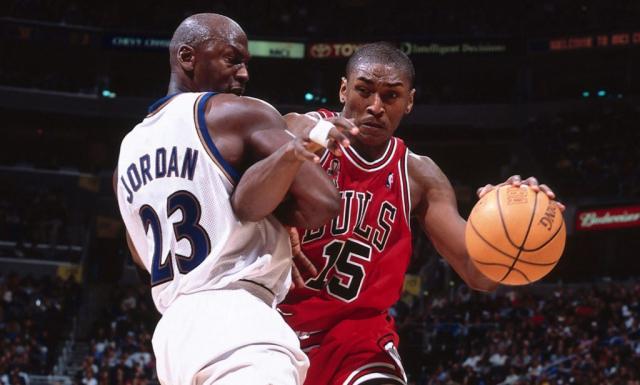 阿泰斯特曾撞断乔丹多根肋骨他却没有任何反应