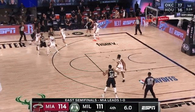 1599100210211063923.gif 1.gif