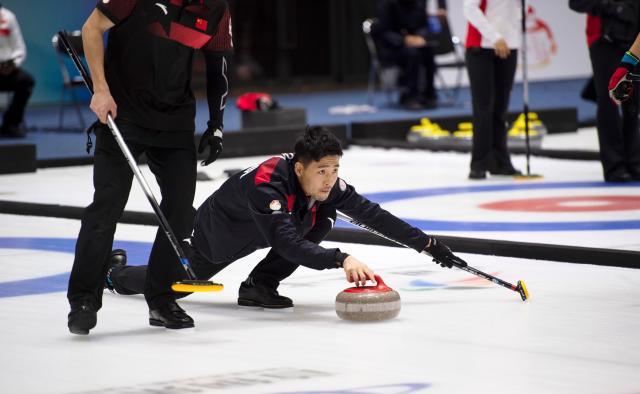 一击即中队",在第五轮和第六轮的团体四人赛中,邹强队面对马秀玥,韩鹏