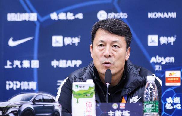 <strong>华夏助教：球队表现不稳定 接下来将主要锻</strong>