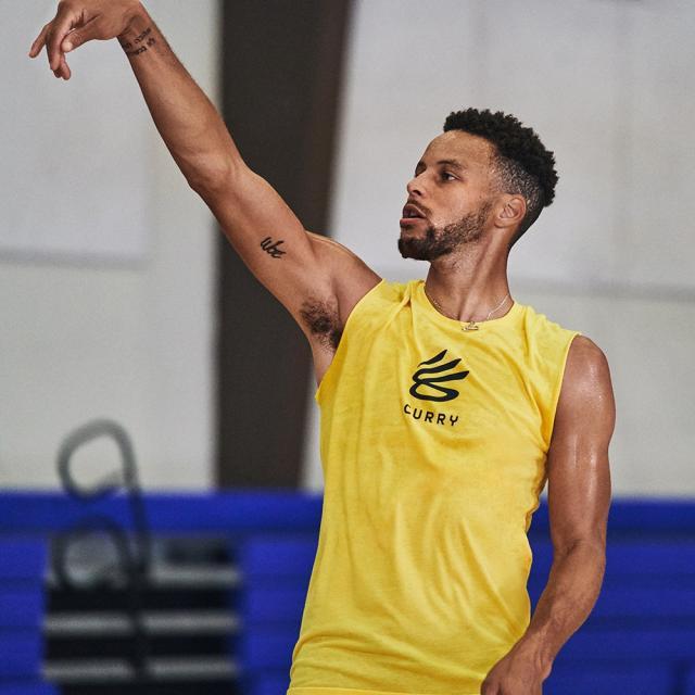 01 -stephen-curry-under-armour-brand-launch-gq-november-2020.jpg
