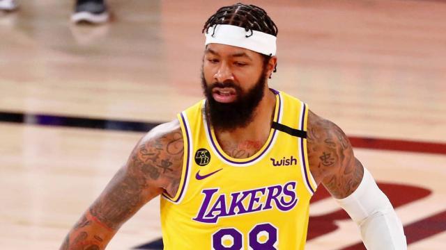 markieff-morris-re-signs-lakers.jpg