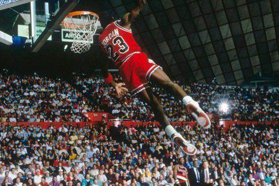 1987_slam_dunk_jordan-classic-kicks-560x373.jpg