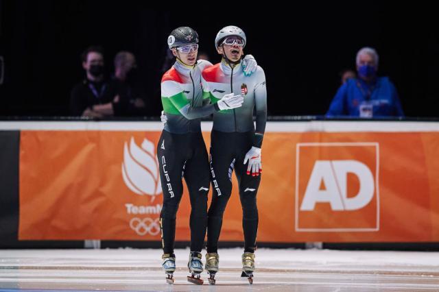 (L-R) Shaoang Liu and Shaolin Sandor Liu of Hungarycelebrate in the 1000m final 2021 ©International Skating Union (ISU).jpg