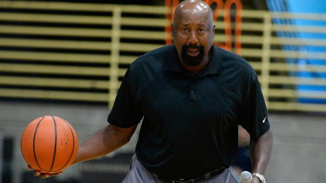 mike-woodson-plain-basketball-g.jpg