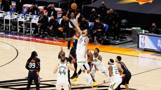 Rudy-Gobert-Utah-Jazz-Phoenix-Suns-620x349.jpg