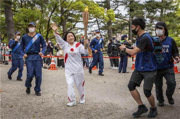 Olympic+Torch+Relay+Tokyo+2020+GettyImages-1311053360.jpg