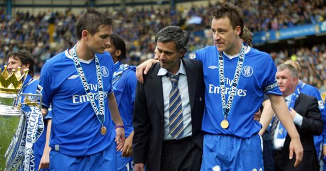 Frank-Lampard-Jose-Mourinho-John-Terry-celebrate-Premier-League-title-2005.jpg