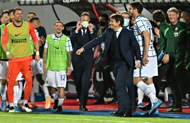 inter-milan-coach-antonio-conte-has-toppled-a.jpg