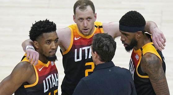 utah-jazz-huddle.jpg