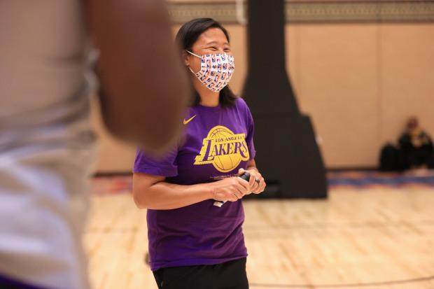 LDN-L-LAKERS-STAFF-0808.jpg