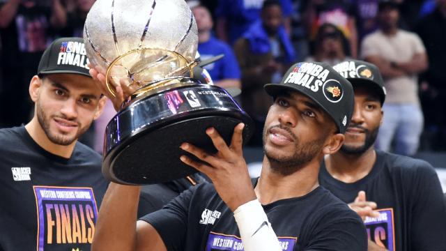 chris-paul-trophy.jpg