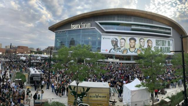 sFJWE-1626053158-201041-blog-Bucks Game 3 NBA Finals.jpg