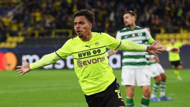 Borussia-Dortmund-v-Sporting-CP-Group-C---UEFA-Cha-2c21495cb55b9c1dee438d396f89ce06.jpg