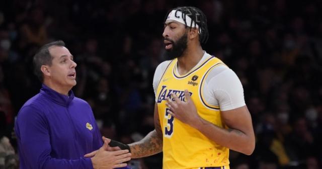 Lakers-Anthony-Davis-probable-LeBron-James-out-vs-Hornets.jpg