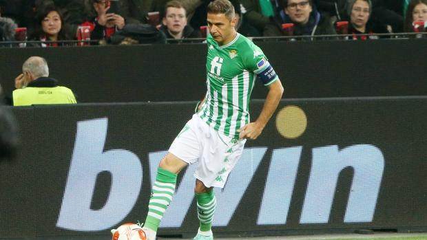 joaquin-betis-leverkusen-ep-U10838411334jGD-620x349@abc.jpg