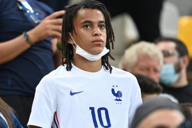 姆巴佩14岁弟弟入选法国U16 哥哥踢前锋 他踢中场