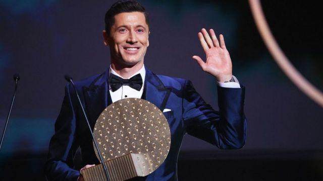 _121887450_lewandowskiwinsstrikeroftheyear.jpg