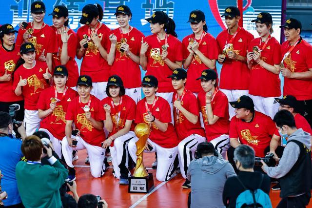 中国女排超级联赛“低温”中落幕 “争议”贯穿始终