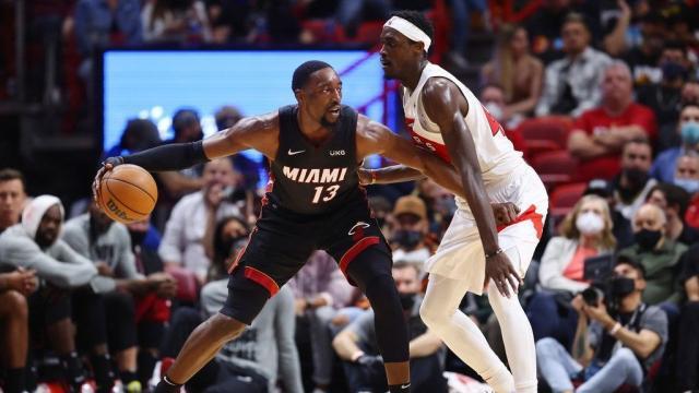 Bam-Adebayo-returns-from-thumb-surgery-helps-seal-Miami-Heat.jpg