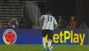 【世预赛】劳塔罗首开纪录 阿根廷主场领先哥伦比亚