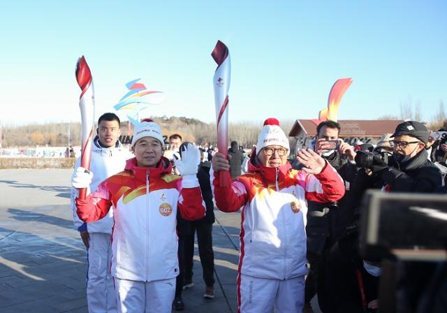 罗致焕 景海鹏1.jpg