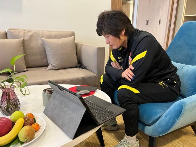 新华通讯社专访水庆霞：蓄意大师对女子足球有更持久的关怀