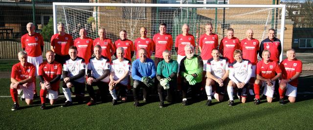 70岁也能踢球！WalkingFootball！一起踢走路足球！