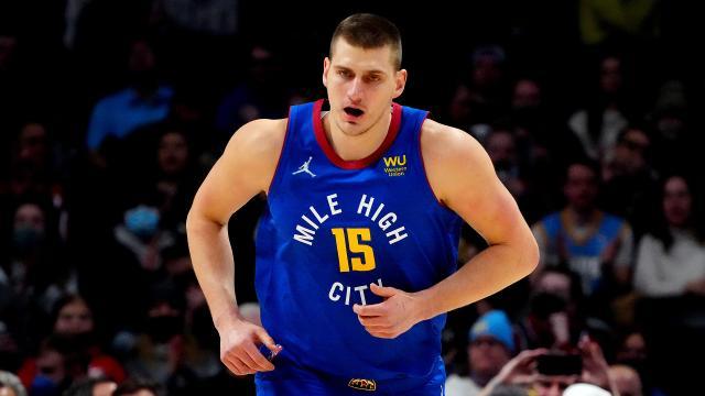 nikola-jokic-runs.jpg