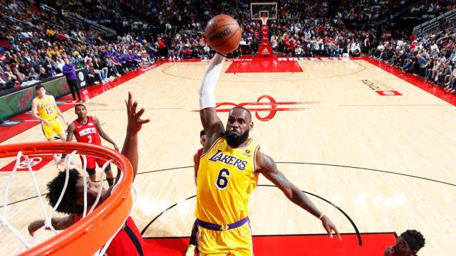 lebron030922-1536x864.jpg