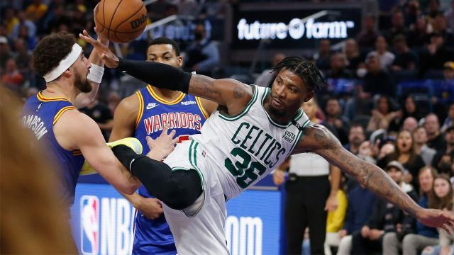 Marcus-Smart-Klay-Thompson-Getty-1385874745.jpg
