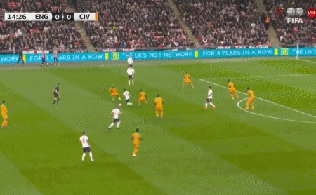 1648592179377028288.gif