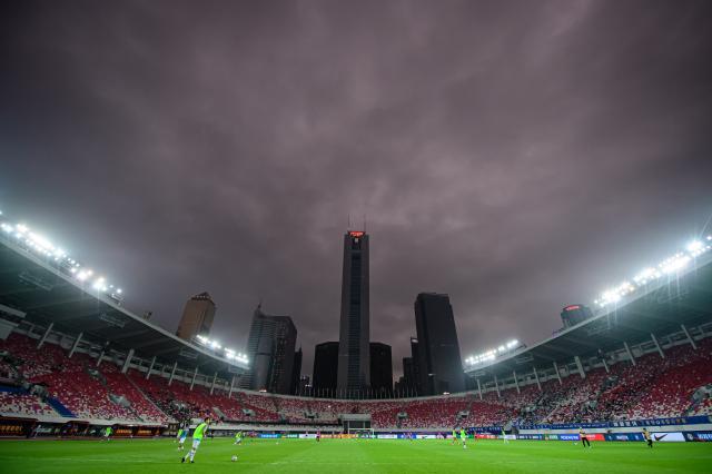 面对亚洲足坛即将到来的变局 中国足球如何应对？