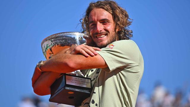 tsitsipas-monte-carlo-2022-trophy.jpg