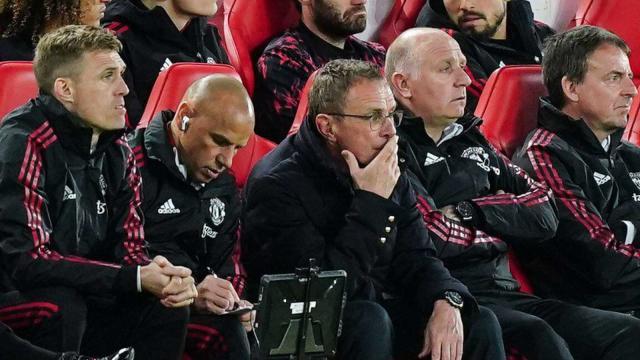 Ralf-Rangnick-sat-among-the-Manchester-United-coaching-staff-during-a-Premier-League-defeat.jpg