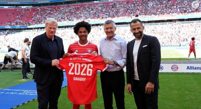 官方：拜仁与格纳布里完成续约 新合同签至2026年