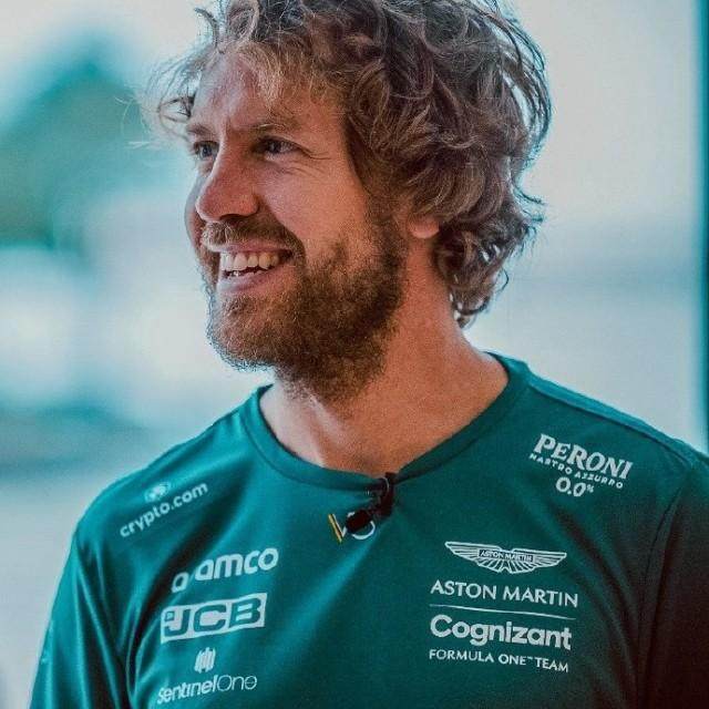 F1.jpg