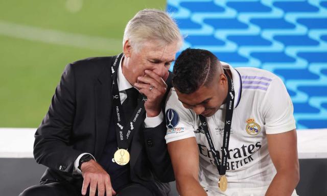 ancelotti.casemiro.realmadrid.eintracht.2022.1400x840.jpg