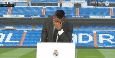 casemiro 2.gif