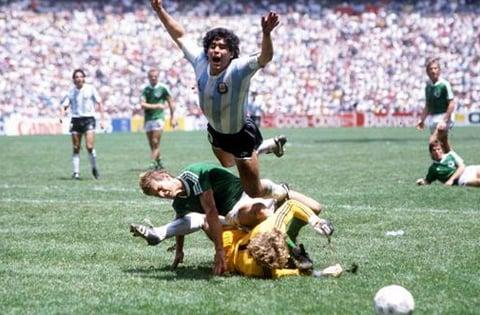 马特乌斯捐赠 老马1986世界杯决赛球衣回阿根廷！