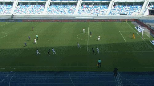 32'廣州城進球越位.gif