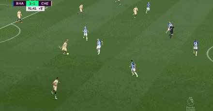 1667085255592039158.gif