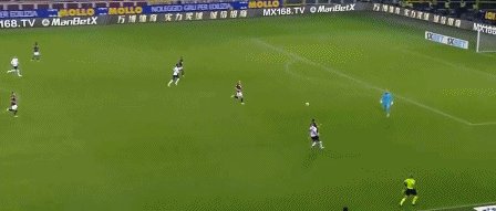 1667172443645098269.gif