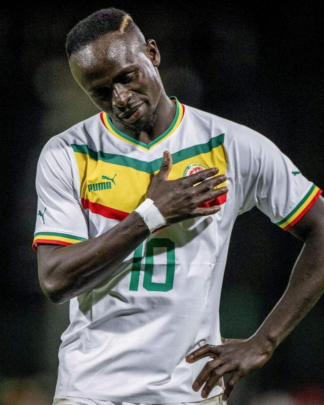 马内伤退塞媒不惊，队友悲：塞内加尔足球黑暗之日