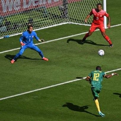 【世界杯】恩博洛推射破门，瑞士1-第9张图片